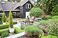 THE ULTIMATE GARDEN PARTY